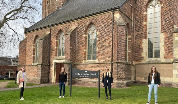 Studenten aan de slag met protestantse kerk De Oude Mattheüs in Eibergen